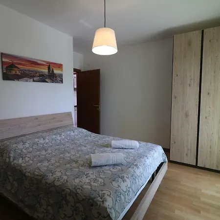 Il Borgo 13 Scarpellini *